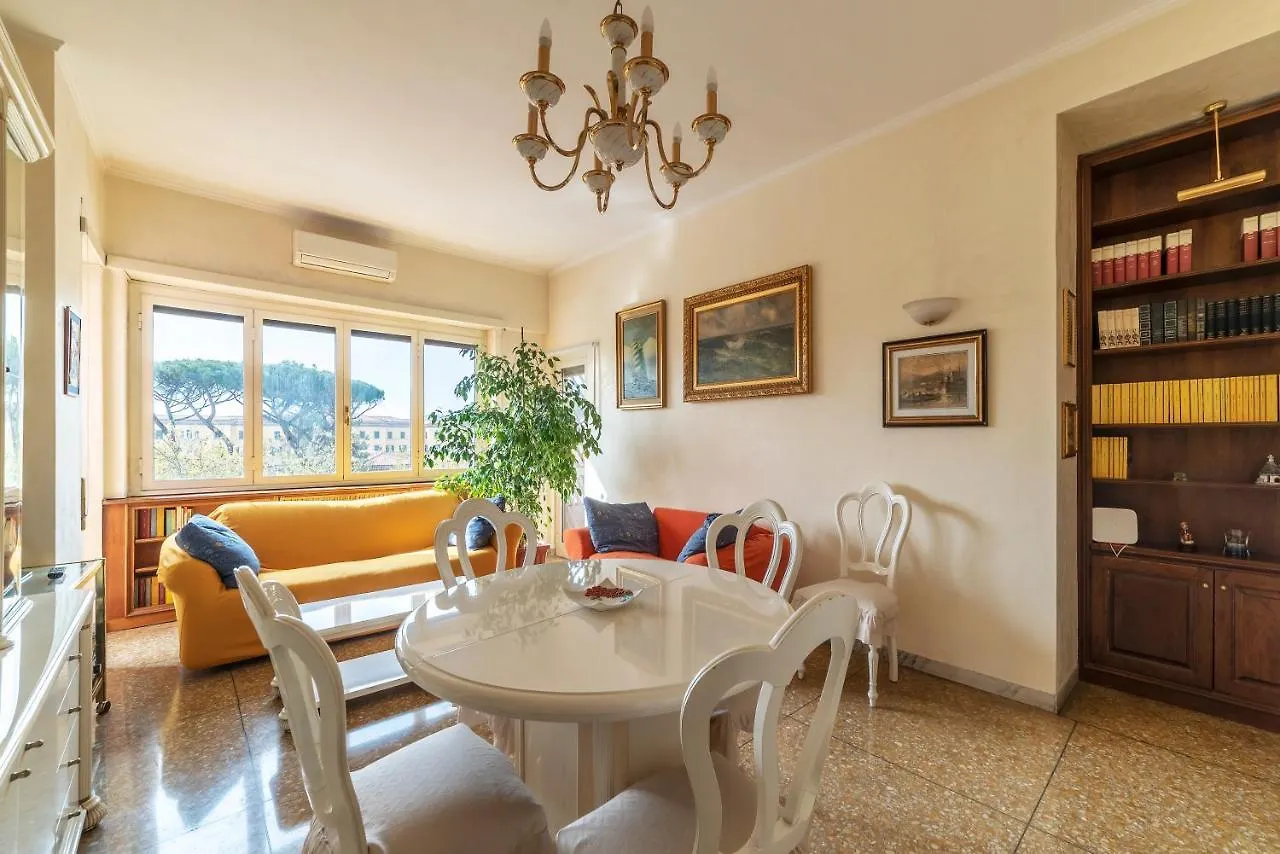 Monteverde Roomy Apartment Sun And Flowers Rome 0*,  Italy