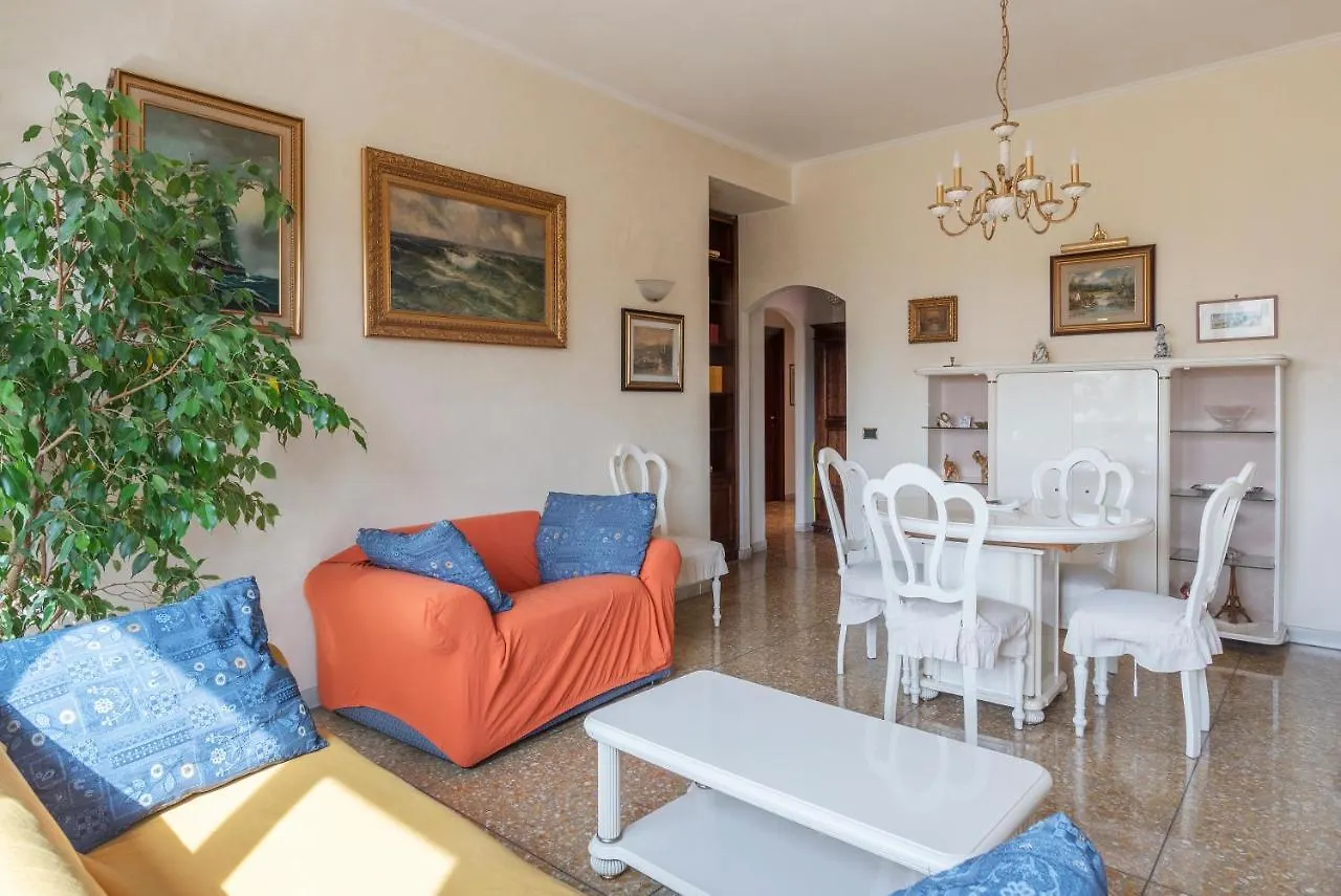 Monteverde Roomy Apartment Sun And Flowers Rome