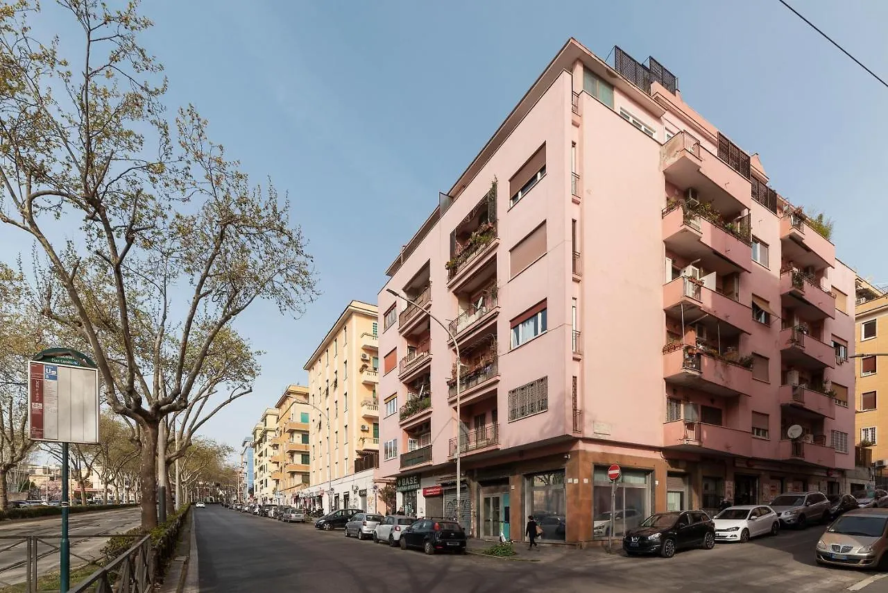 Monteverde Roomy Apartment Sun And Flowers Rome