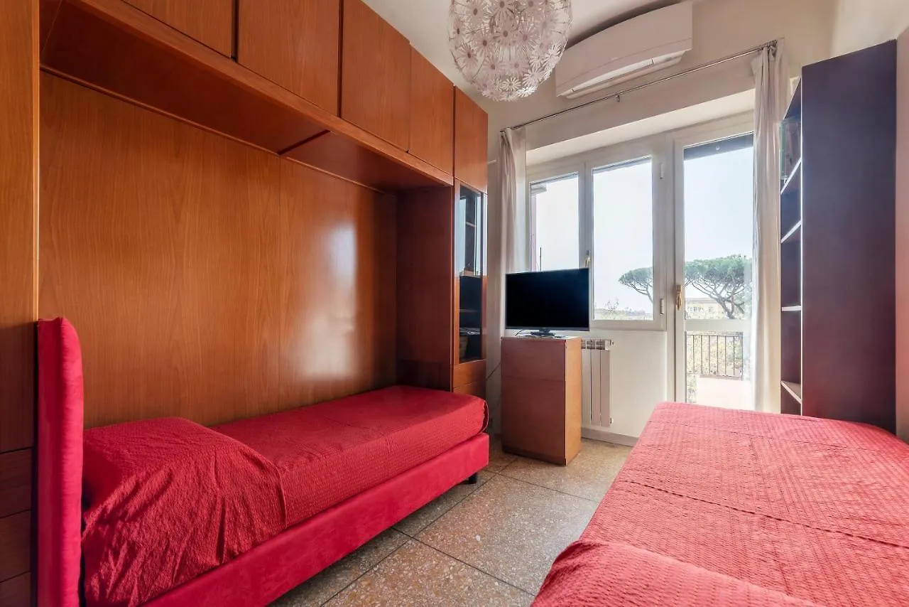 Monteverde Roomy Apartment Sun And Flowers Rome