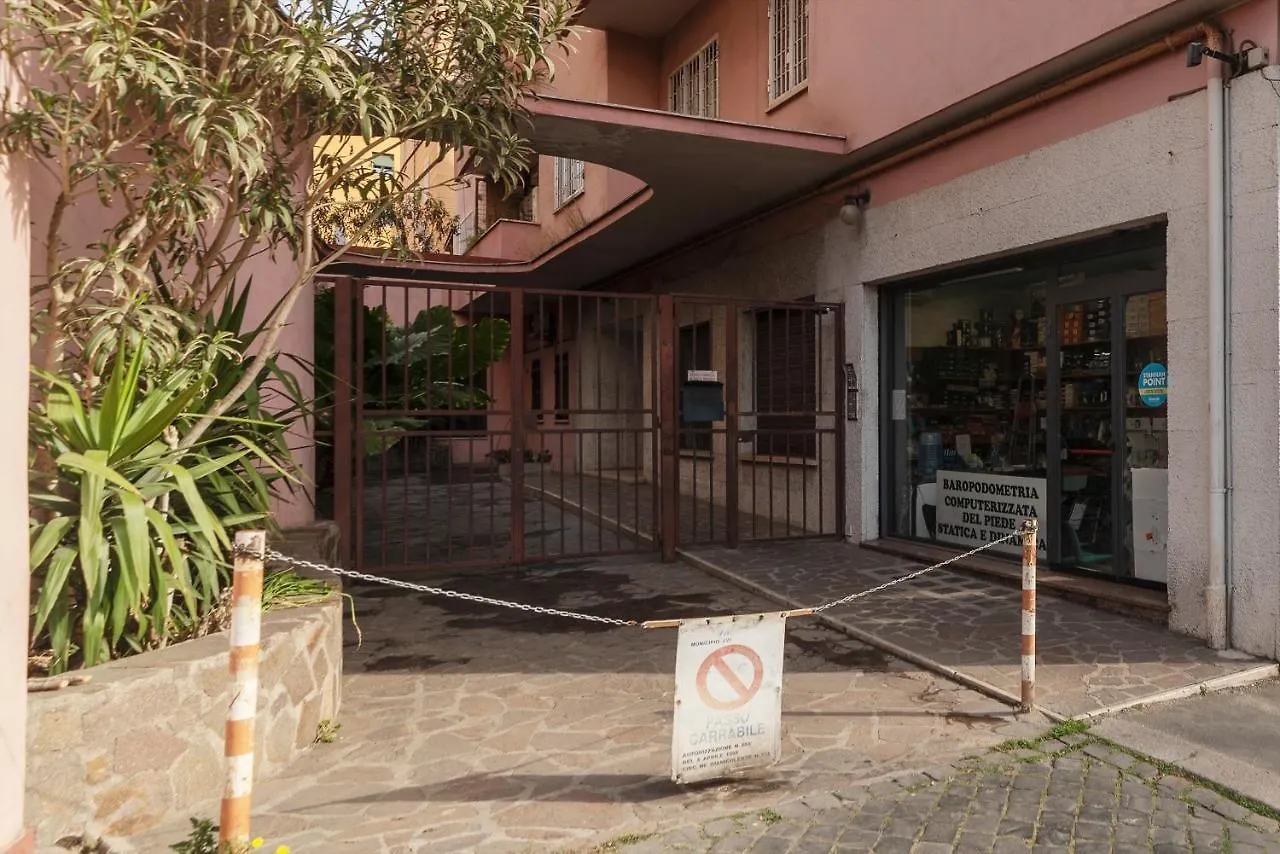 Monteverde Roomy Apartment Sun And Flowers Rome